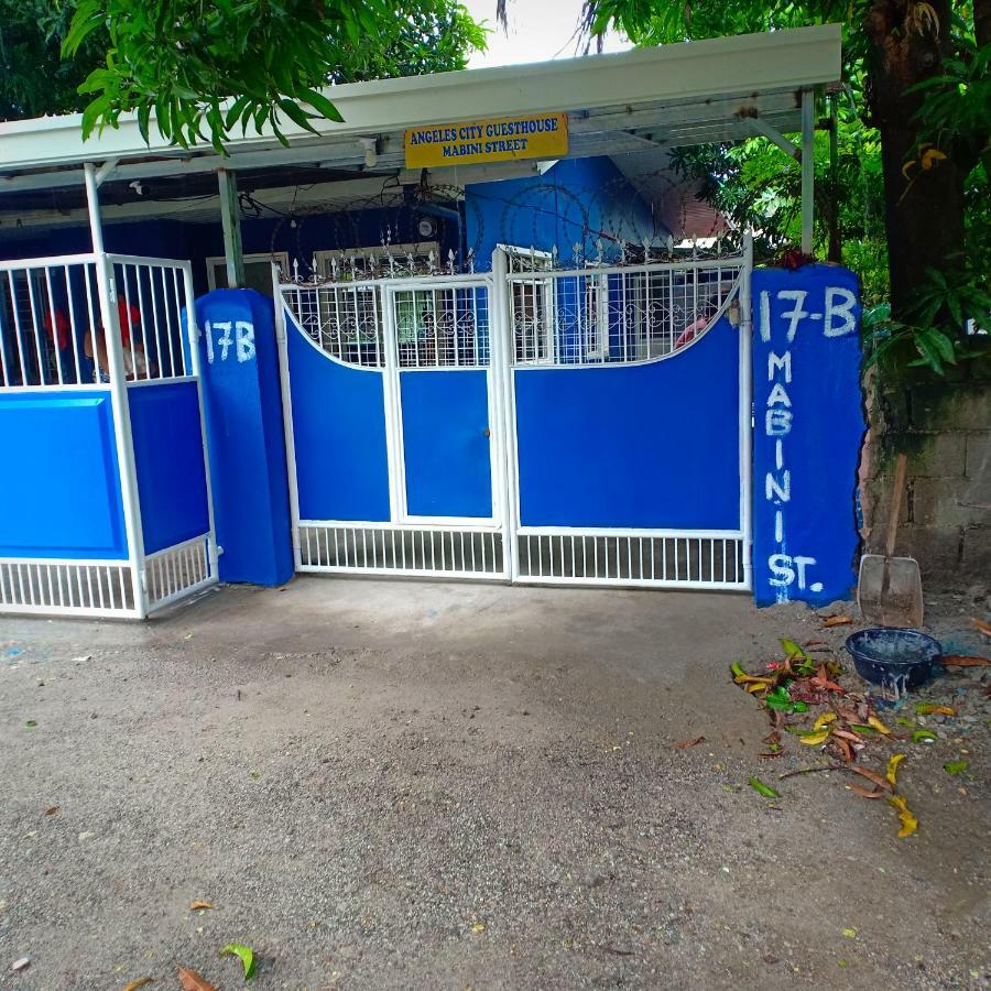 Angeles City Guesthouse Exterior photo
